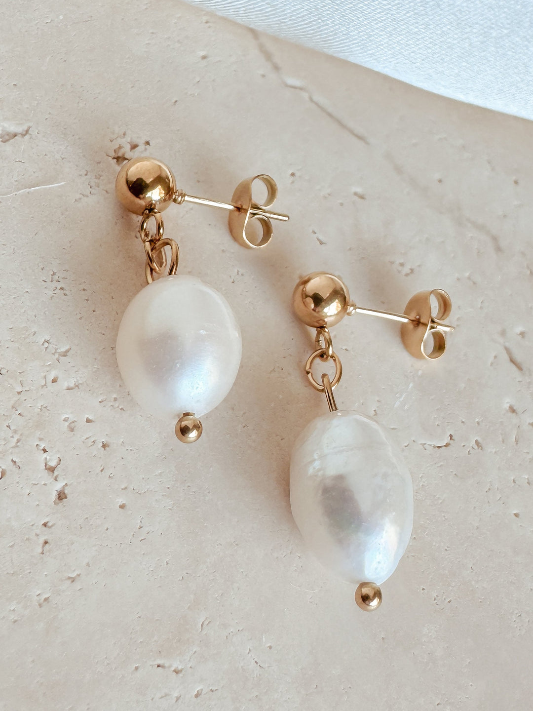 Paola Earrings - Earrings